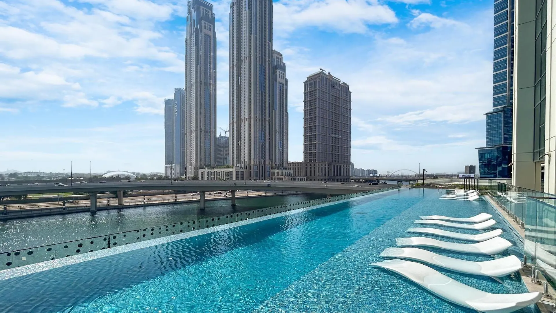 Appartement Excellent Home With Canal Views By Missoni Dubai